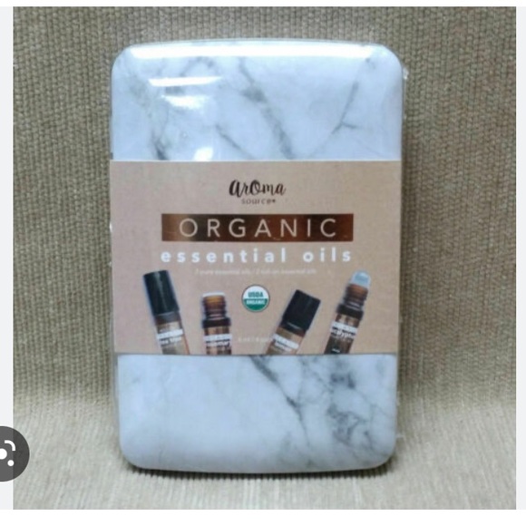 NWT organic essential oils - Picture 1 of 3